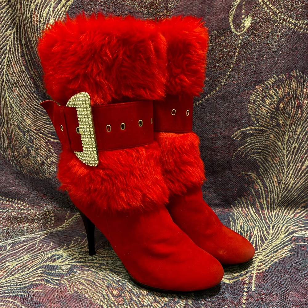 Selina by Summer Rio Fluffy Red Boots Size 8 Women's